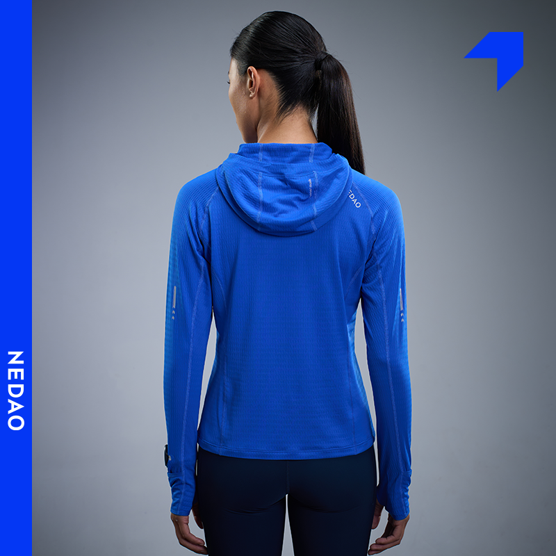 内道能量方格AIR带帽长袖女手表窗保暖透湿跑步训练长袖,淘宝优惠券,粉丝福利购,淘宝优惠卷