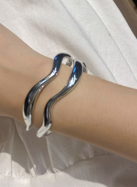 素圈手镯女时尚个性高级感小众设计原创轻奢简约百搭男女新款手环