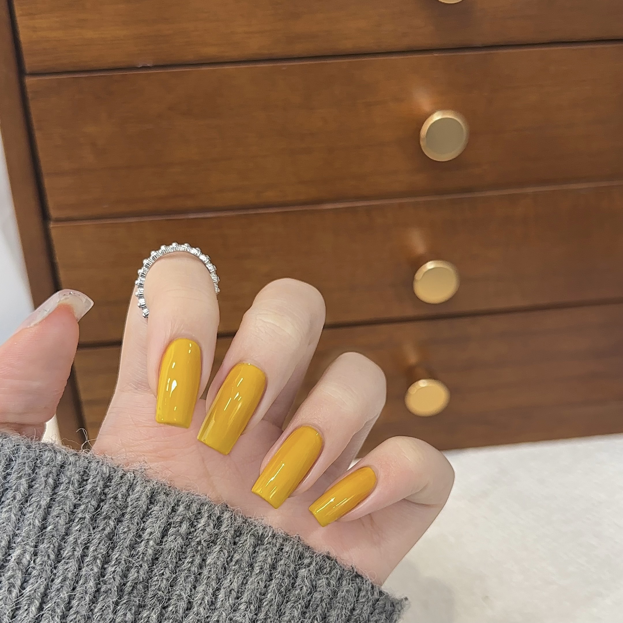 【花校长】国色芬芳闭月羞花色系网红爆款实色美甲甲油胶 - 图1