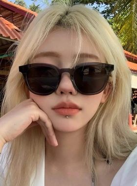 LESCA女款显脸小防紫外线墨镜