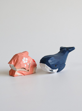 梅花小狐狸木雕桌面摆件