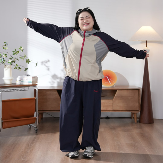 福饮沸别【时光画布】大码胖mm休闲百搭撞色运动风三季套装2458