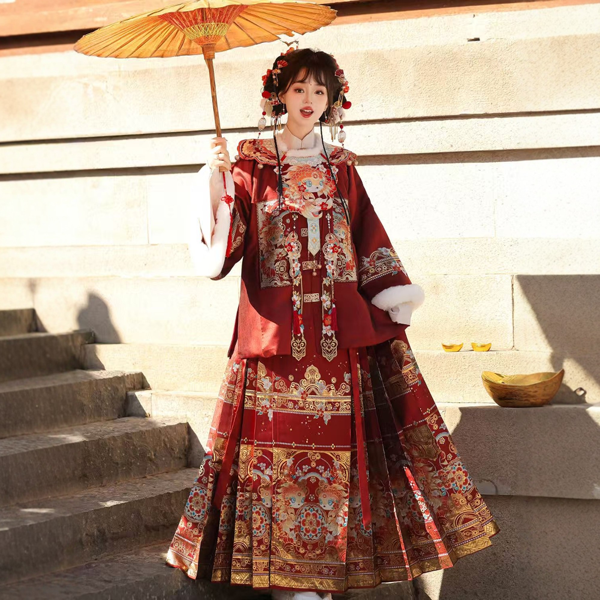 原创汉服【锦鲤】明制加绒短袄织金妆花马面裙红色拜年服套装冬款,淘宝优惠券,粉丝福利购,淘宝优惠卷