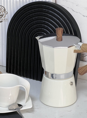 黑白系样板间厨房摆件饰品家居软装咖啡壶木砧板咖啡杯防尘蛋糕罩