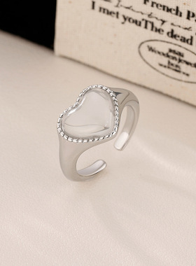 法国coopkoop年新款小众设计感爱心月光石戒指轻奢百搭高级感