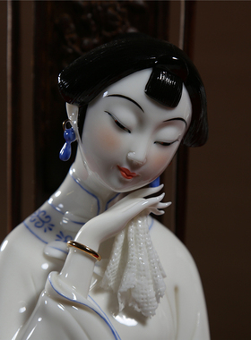 锵锵陶瓷仕女摆件客厅中式风摆件