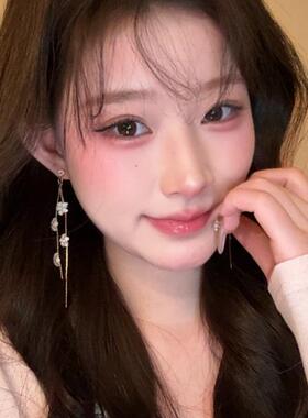 初春小雏菊超仙气少女耳环时尚甜美耳饰网红气质白色珍珠仙女花朵