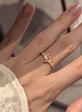 轻奢风首饰仙女镶钻戒指精致小巧