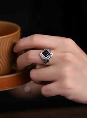 新款简约黑色石戒指男士款时尚高
