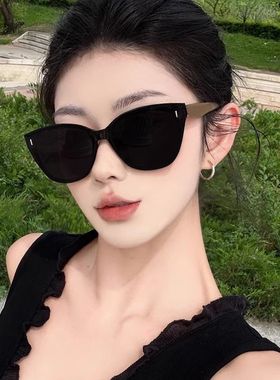 猫眼墨镜女高级感2025新款方圆脸显脸小防紫外线出行防晒太阳眼镜