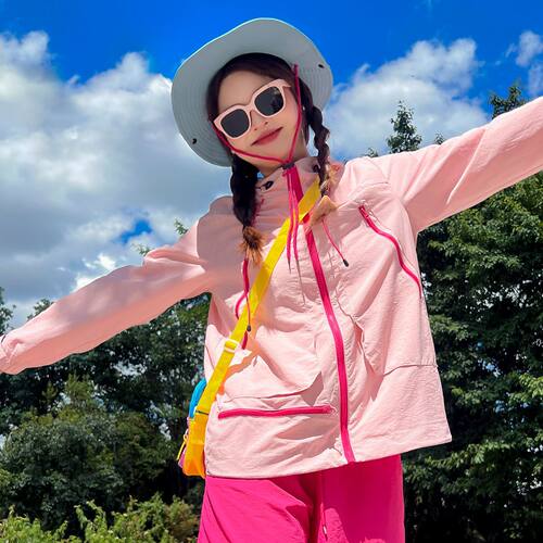 DM100大码女装秋季微胖mm撞色多巴胺户外登山服防风防水冲锋外套 - 图1