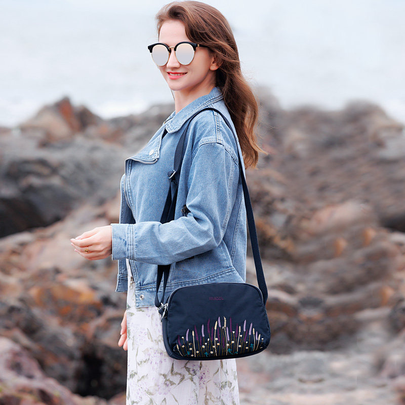 法姿新款包包女斜挎包时尚刺绣帆布包简约妈妈单肩小方包轻便防水,淘宝优惠券,粉丝福利购,淘宝优惠卷