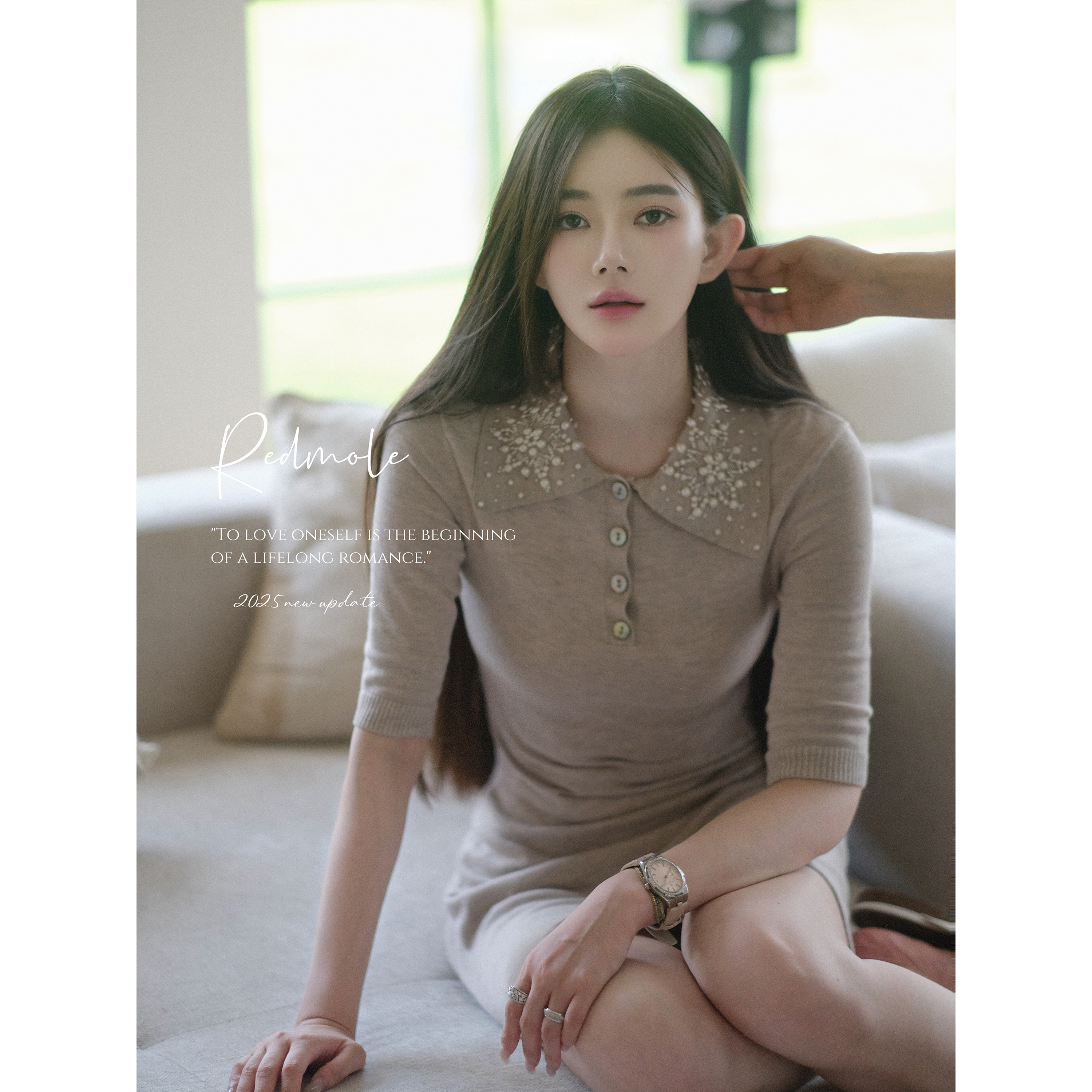 Redmole【灰月流光】山羊绒混纺珍珠钉珠|软糯柔灰贝母扣连衣裙 - 图1