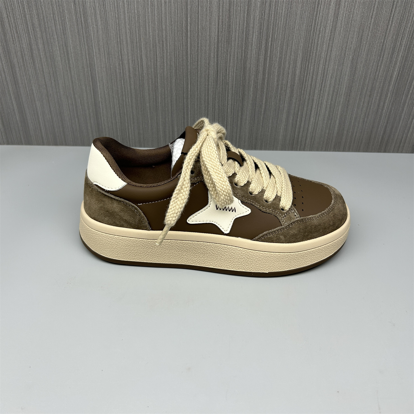 撤柜断码处理春秋款真皮德训鞋女百搭圆头系带宽松低帮平底小单鞋 - 图3