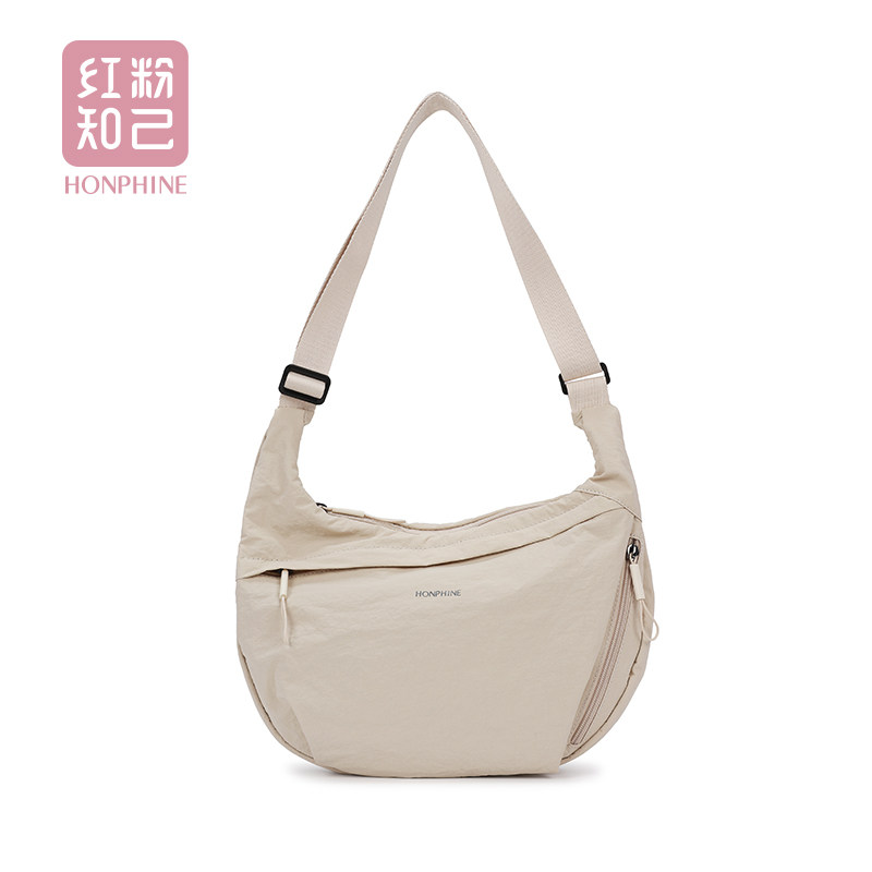 红粉知己2025新款时尚百搭单肩斜挎包女休闲小众小包新月形尼龙包,淘宝优惠券,粉丝福利购,淘宝优惠卷
