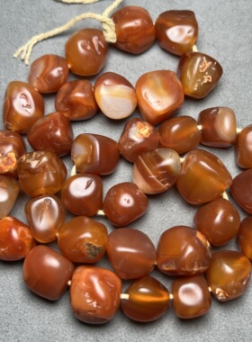 天然老红玛瑙随形珠串尼泊尔老红玛瑙冰飘随型珠老珠项链手链配珠