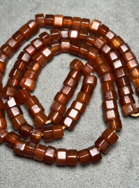古玩藏区回流老包浆酒红色玛瑙多棱螺丝桶珠一串108颗珠子大孔道