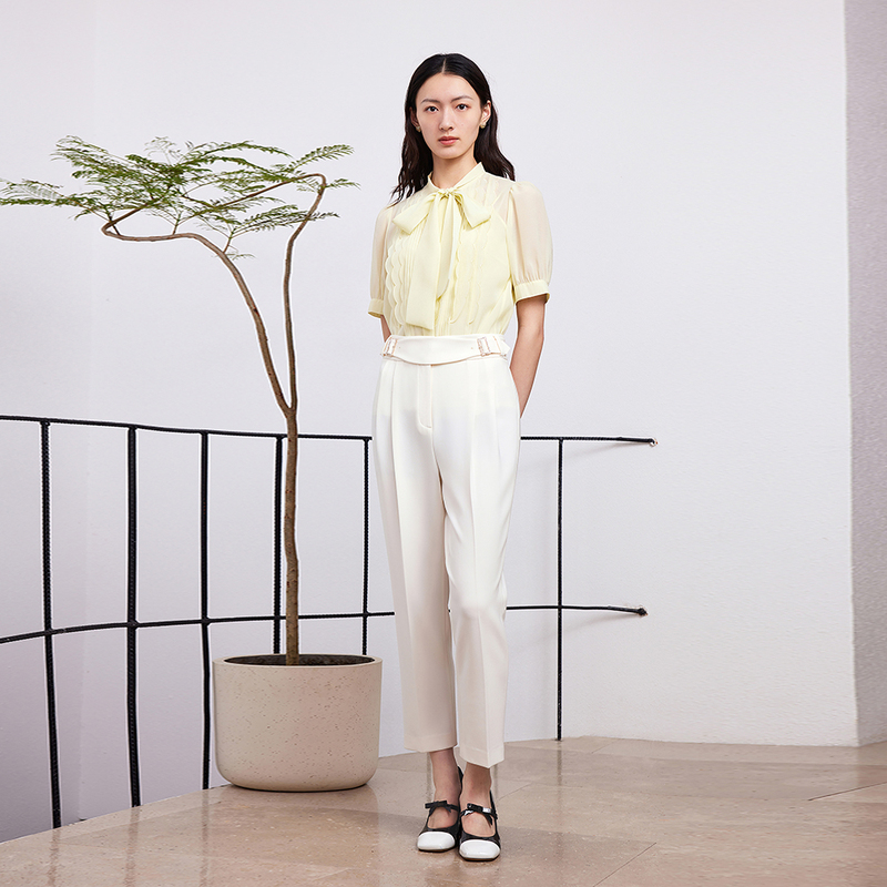 莱茵米黄色网纱围巾领衬衫