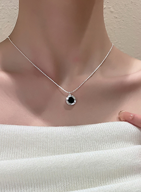 黑色圆牌圆形项链送女友礼物