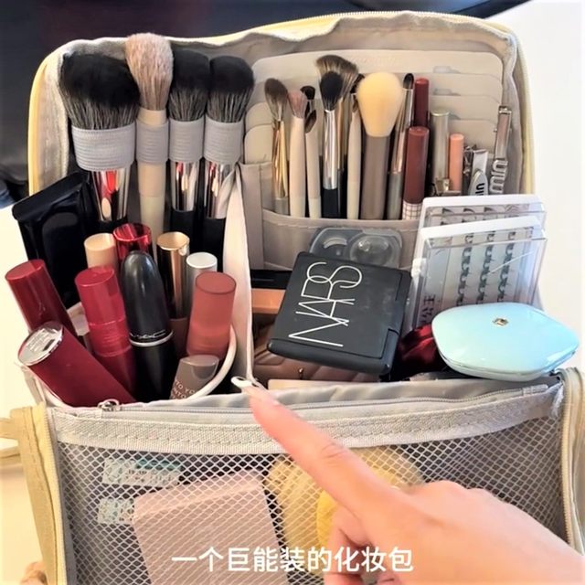 Ins style makeup bag for women portable large capacity 2025 new high-end partition storage pencil bag high-value stationery bag