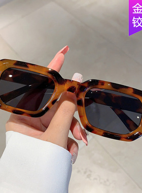 英国CoopKoop时尚太阳眼镜简约个性小框方形墨镜女新款ins街