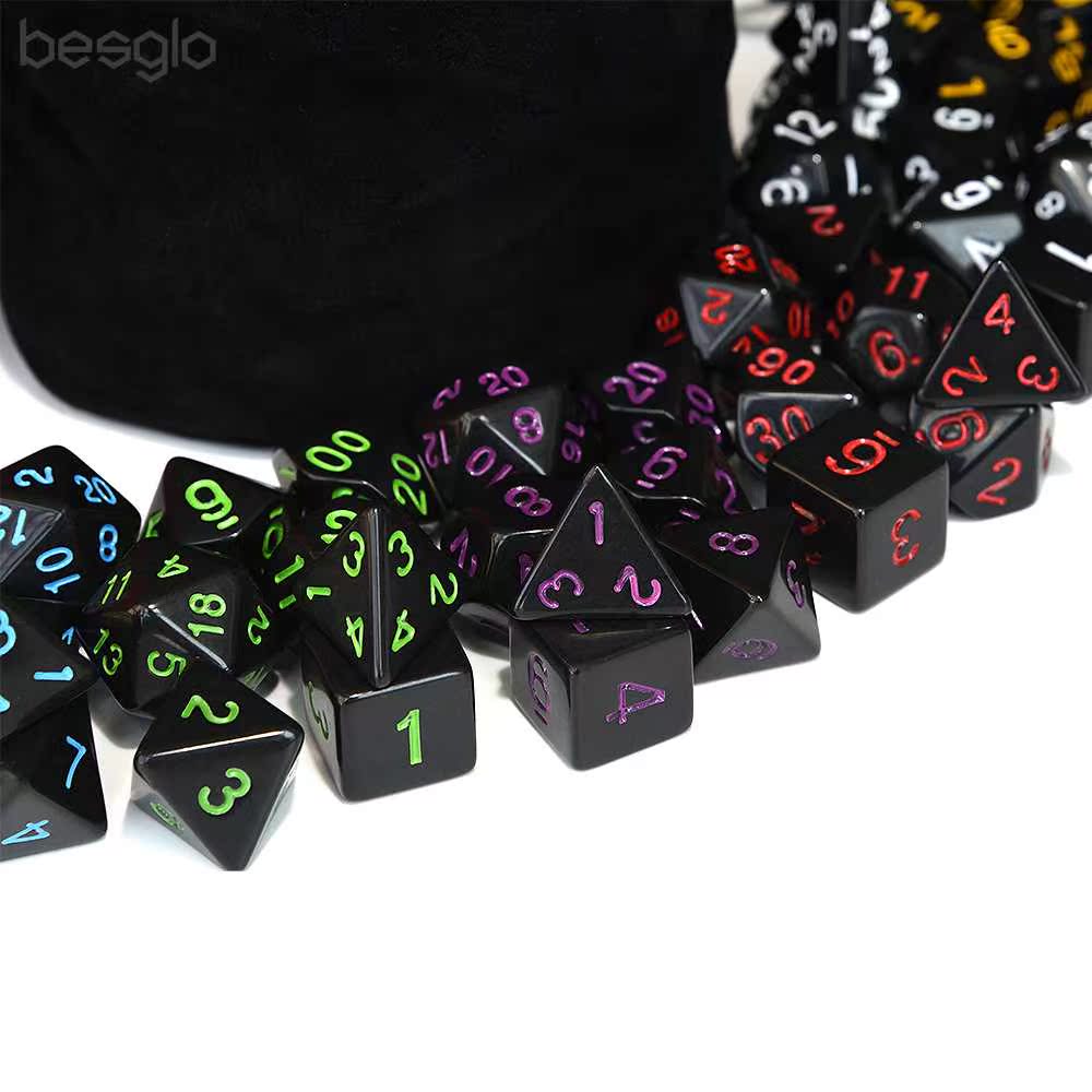 Opaque Black Polyhedral Dice 6 and Drawstring Velvet Pouch - 图1