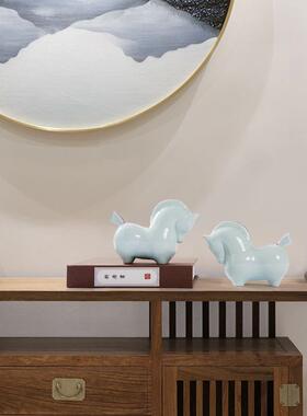 新中式富贵陶瓷马摆件青瓷样板间书房茶几书桌茶室博古架软装饰品