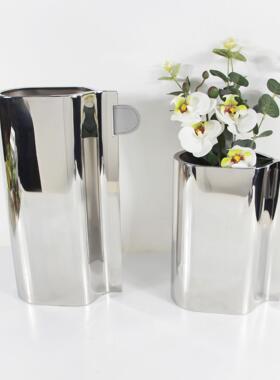 现代轻奢金属花瓶摆件琉璃样板房软装家居饰品皮质单耳不规则花器