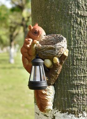 跨境松鼠吊灯太阳能摆件户外花园装饰雕像园艺用品园林树脂工艺品