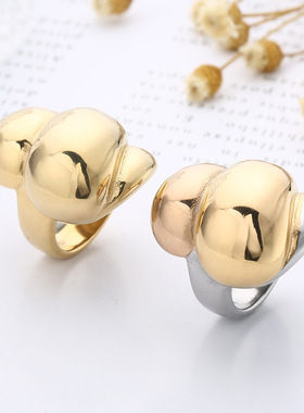 欧美法式风格ins风牛角包指环18k真金钛钢几何形风光面食指戒指