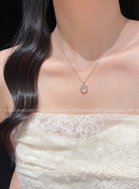 Yujiku yuoo[梅花]白色玉髓S999纯银项炼女士轻奢小龛女孩生日礼