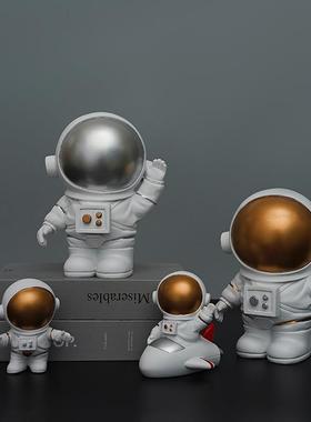 新款直销ins风创意宇航员小摆件办公桌装饰品北欧迷你太空人可爱