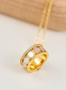 六边形贝母吊坠项链轻奢高级气质