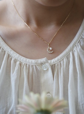 月亮造型珍珠项链女简约气质