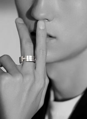 亲吻鱼可变形戒指项链吊坠个性创意潮流高街男女酷项链情侣款项饰