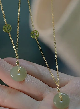 和田玉项链时尚百搭轻奢锁骨链