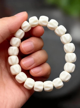 天然驼骨精品雕刻百香籽手链