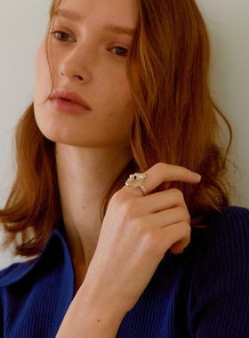 原创S925银针气质月亮耳钉