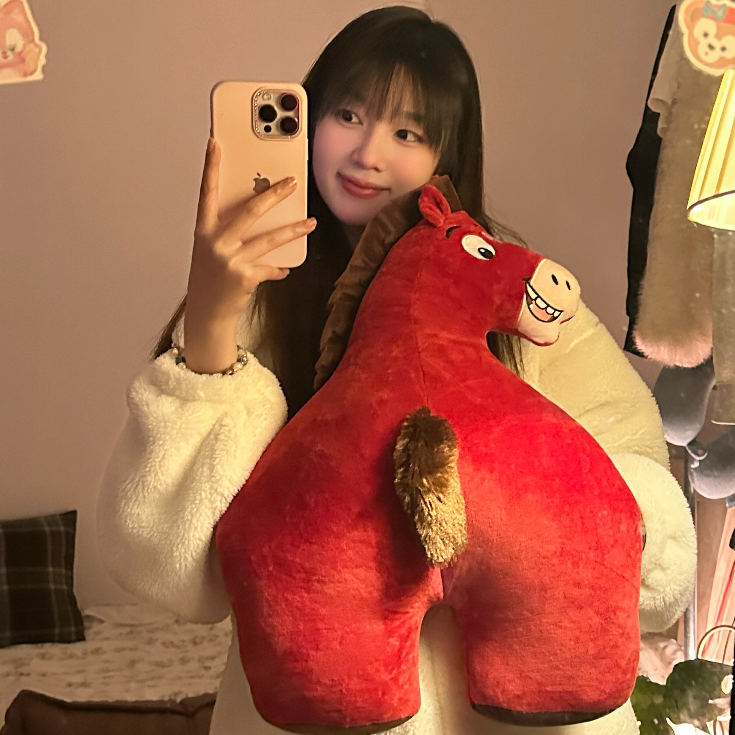 生日礼物女生送男生闺蜜创意实用高级抽象搞怪马屁抱枕三八妇女节