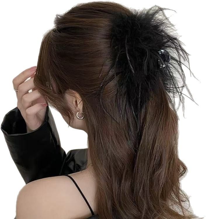 气质羽毛抓夹女感2024新款后脑勺盘发鲨鱼夹高端鸵鸟毛夹头饰,淘宝优惠券,粉丝福利购,淘宝优惠卷