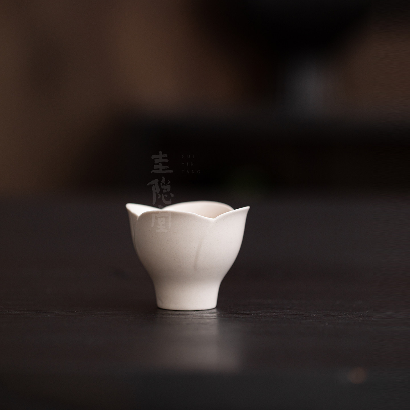 圭隐堂草木灰陶瓷花瓣茶杯家用简约主人杯品茗杯喝茶杯单杯闻香杯,淘宝优惠券,粉丝福利购,淘宝优惠卷