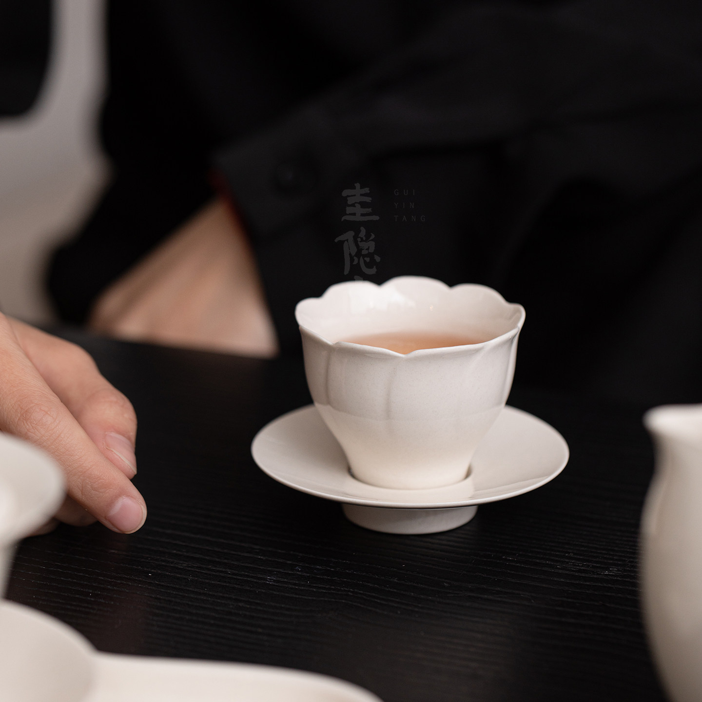 圭隐堂草木灰陶瓷花瓣茶杯家用简约主人杯品茗杯喝茶杯单杯闻香杯,淘宝优惠券,粉丝福利购,淘宝优惠卷