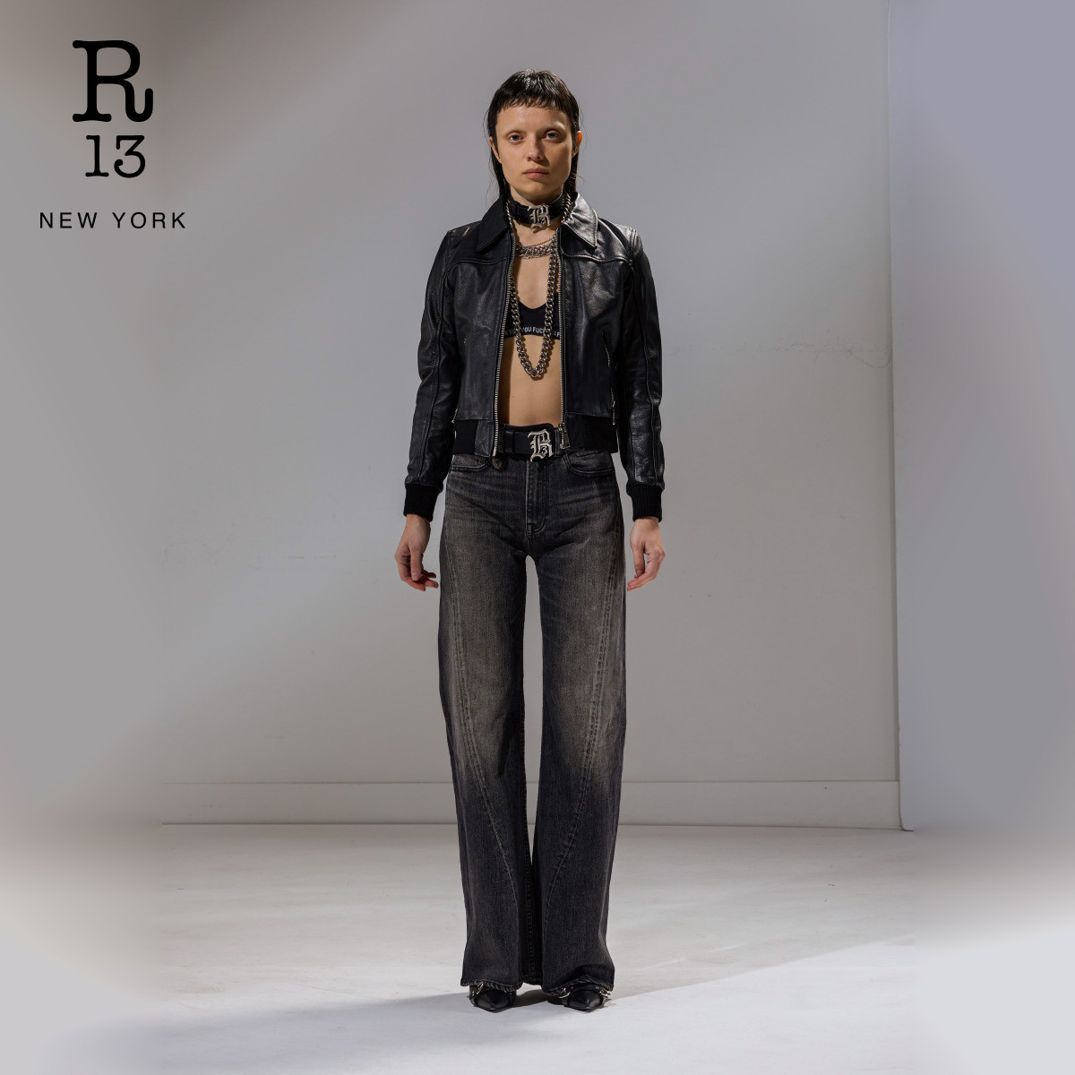 【明星同款】R13 2025秋冬新品 TWISTED SEAM黑色高腰微喇牛仔裤 - 图0