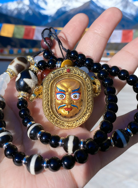 手绘擦擦唐卡立体彩绘黑财神嘎乌盒吊坠项链首饰扎基拉姆佛牌