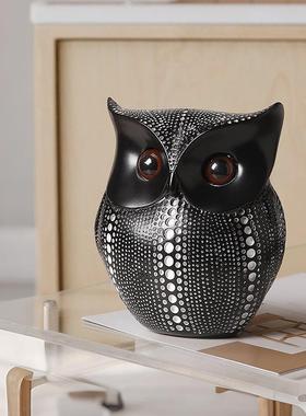 现代简约猫头鹰动物轻奢摆件家居装饰品客厅办公桌室样板房工艺品