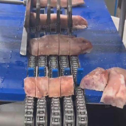 W大型猪蹄切块机流水线加工 卤猪蹄切块机器中房肉类带骨切半,淘宝优惠券,粉丝福利购,淘宝优惠卷