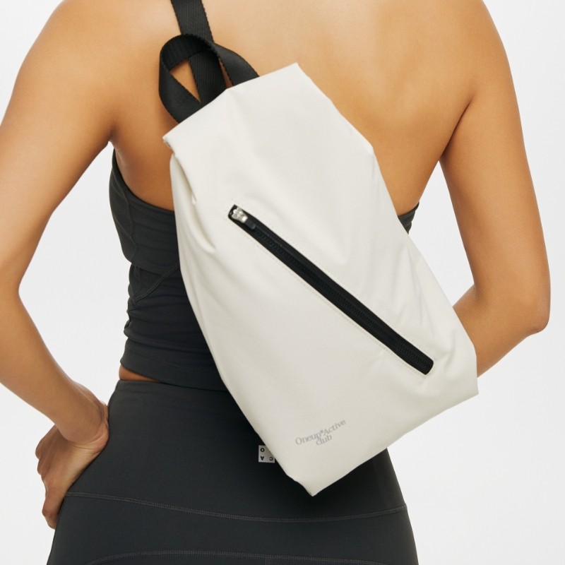 oneup户外登山徒步防泼水运动包纯色男女通用双肩包斜挎两用包包,淘宝优惠券,粉丝福利购,淘宝优惠卷