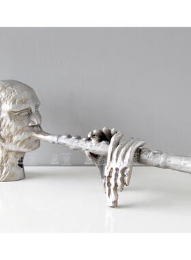 现代简约铝铸造吹喇叭抽象人物摆件样板间售楼部客厅玄关桌电视柜