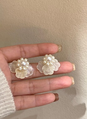 FEEINS轻奢花瓣贝壳珍珠耳钉