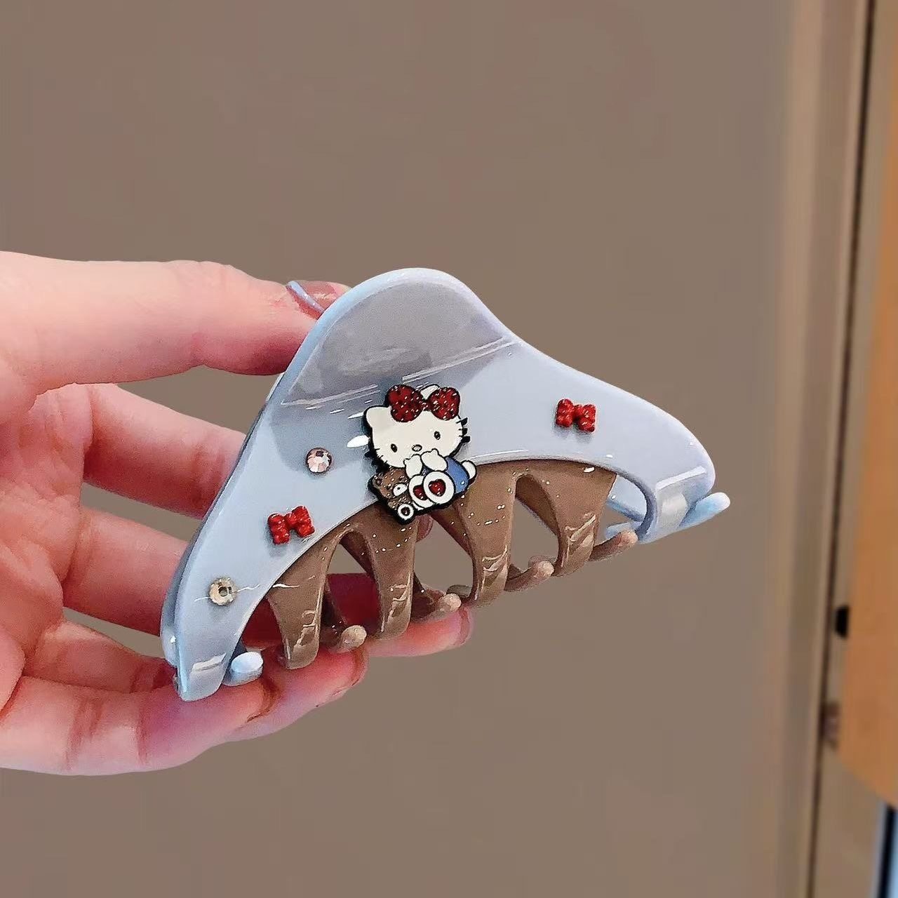 2025新潮新款少女可爱凯蒂猫中号抓夹精致时尚气质盘发夹抓夹头饰,淘宝优惠券,粉丝福利购,淘宝优惠卷